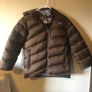 Patagonia Down Puffer Hooded Jacket- Boys M (8-10)